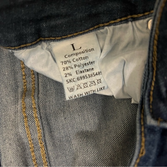 Ladies Boutique Large stretch Flare distressed Jean - Picture 5 of 5